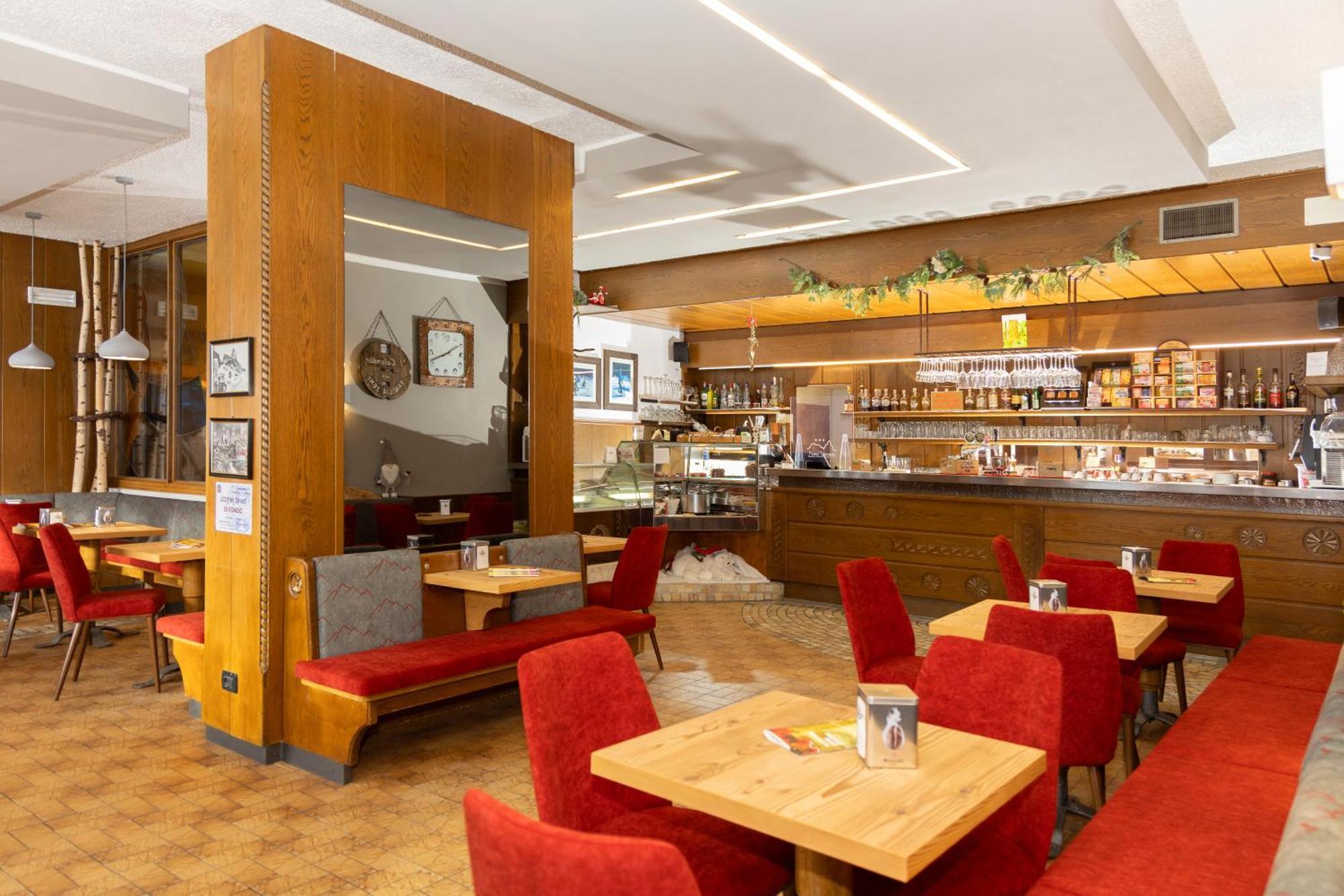 Albergo Venezia Passo Rolle Bagian luar foto